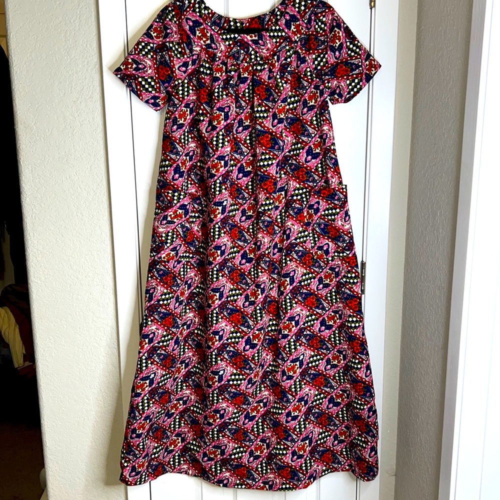 Vintage pocketed barkcloth muumuu dress M 1960s